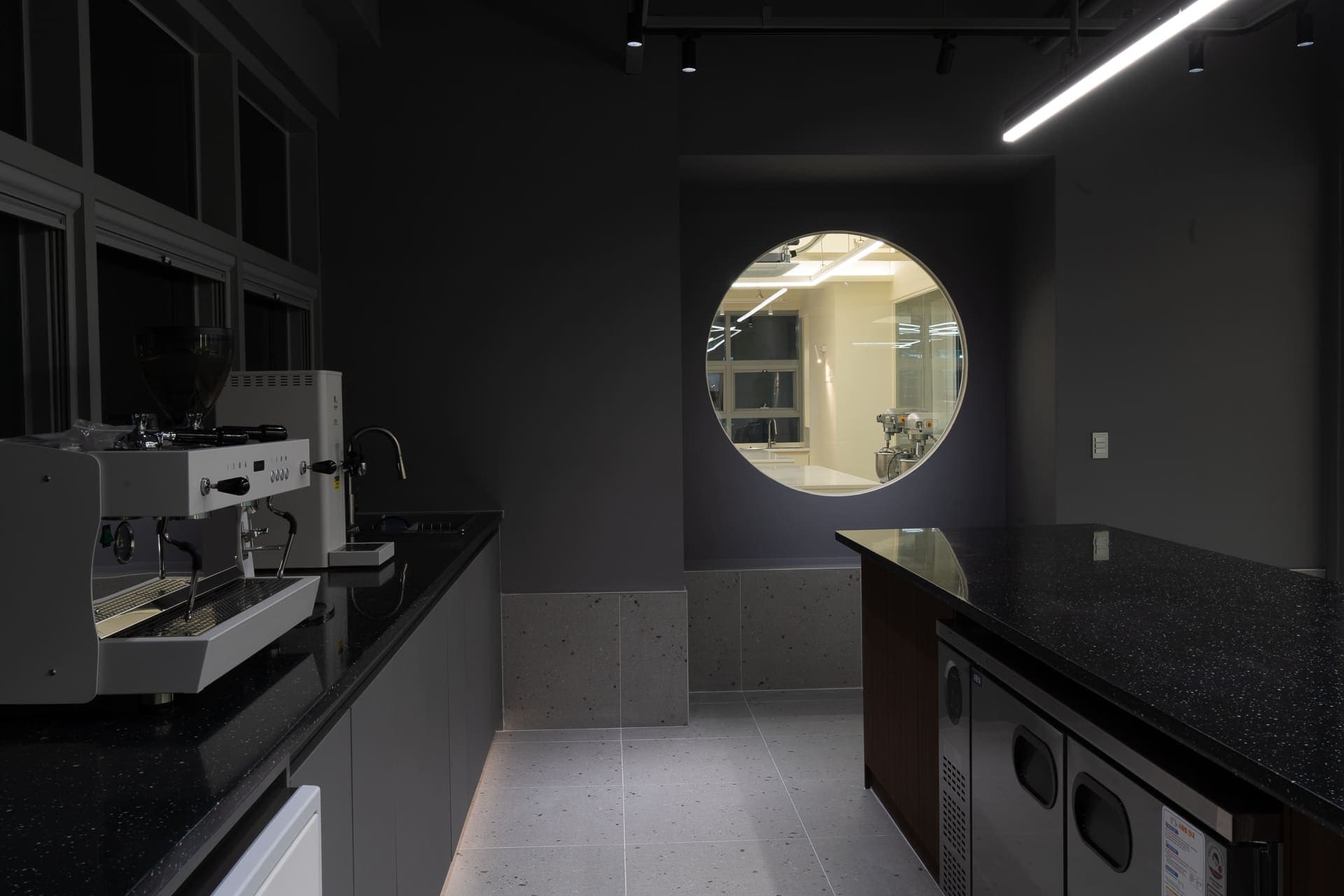 interior_img_2